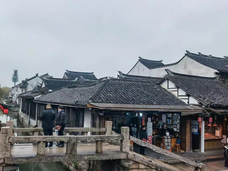 “天子”犯法與庶民同罪,上海刑事辯護律師事務所在線解答暴力取證罪