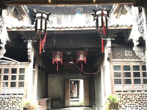 正當(dāng)防衛(wèi)不符合違法行為的構(gòu)成要件怎么辦？