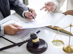 <b>雇員受傷責任承擔之法律剖析——黃浦區律師事務所的視角</b>